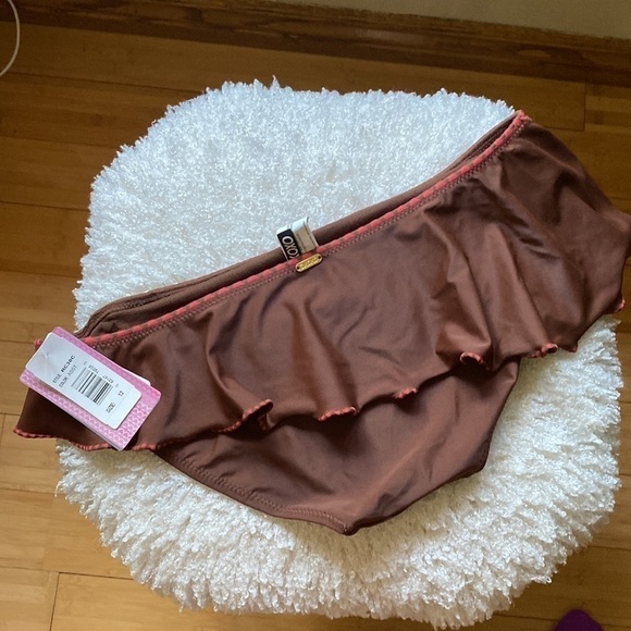 NWT XOXO chocolate brown bikini bottom with embroidered flower pattern‌‌‌‌‌‌‌ - Picture 4 of 10